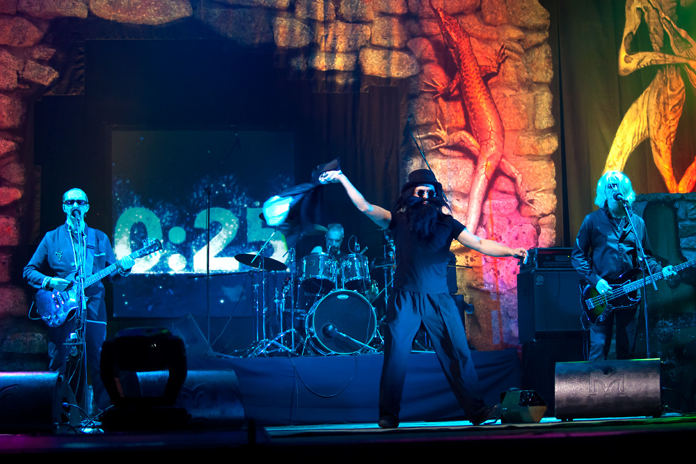 Фотографии с концерта группы "Пикник" - тур "Декаданс".