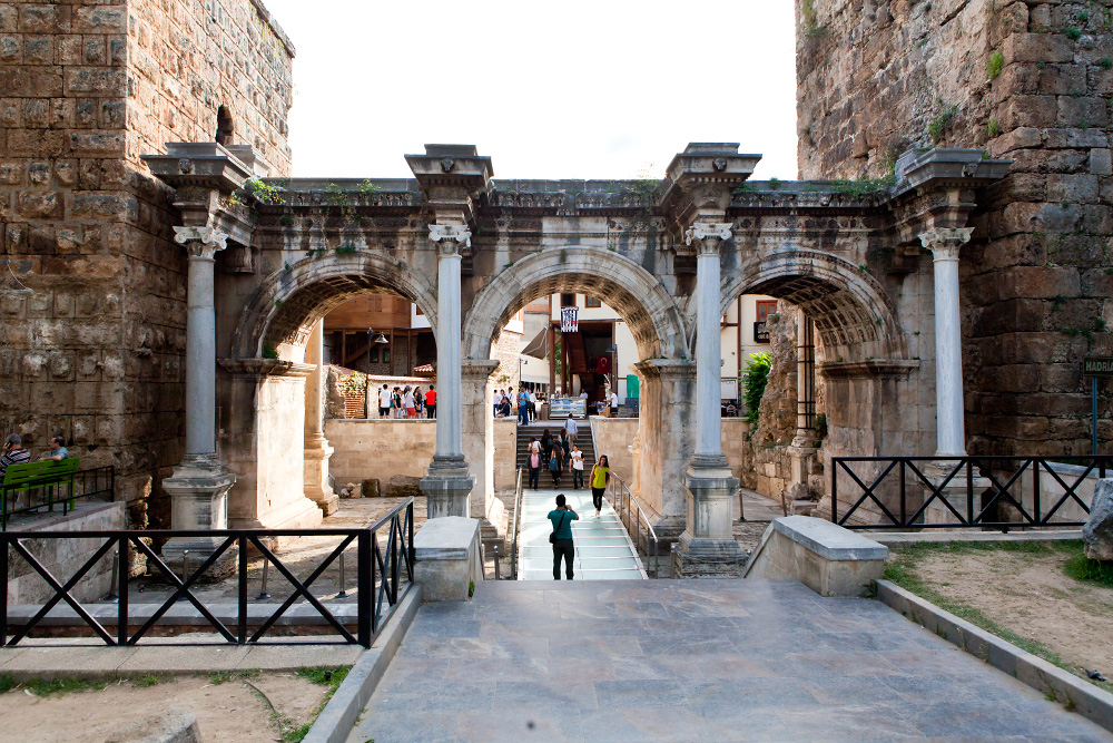 Не "пляжна" Туреччина - стародавні міста і гробниці