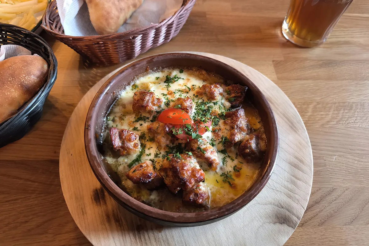 Свинина по-карськи "Стумарі" (Хмельницький)